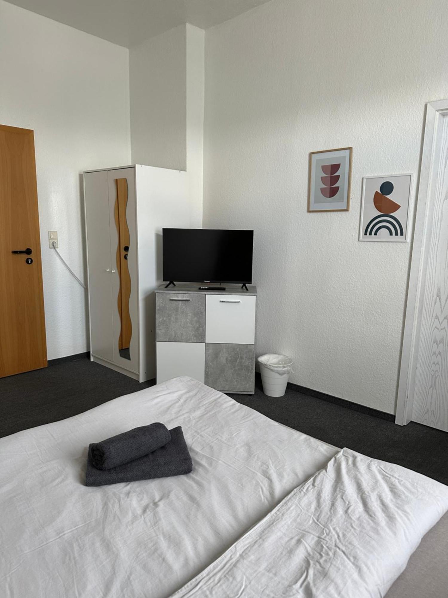 Ferienwohnung Flaming House Bitterfeld Exterior foto